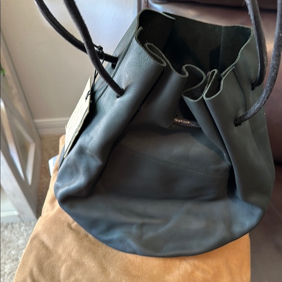 Black Drawstring leather Bag - Picture 3 of 6